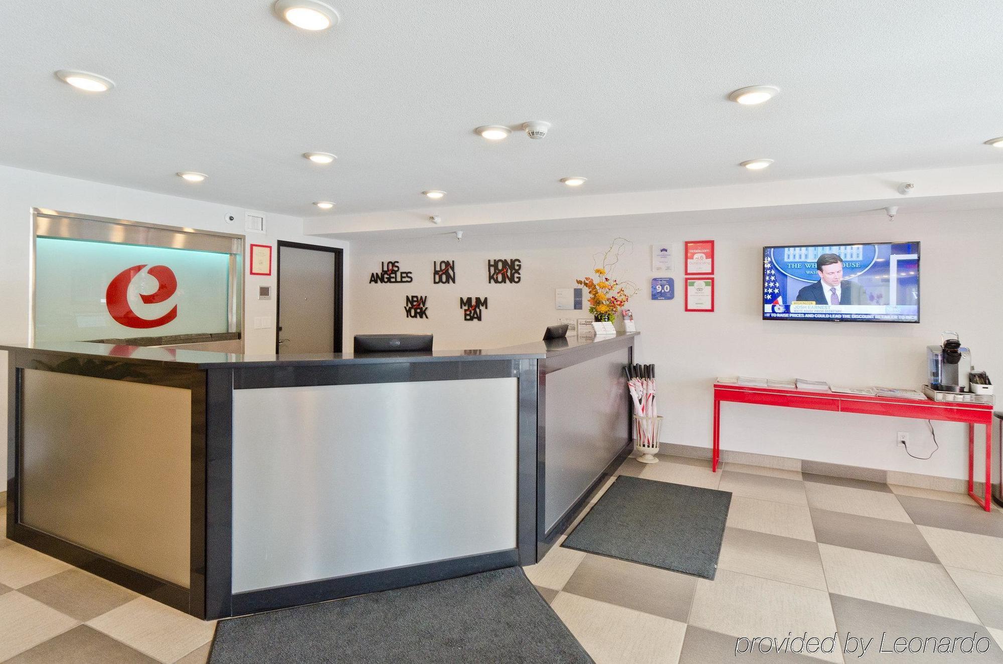Hotel Elan Калгари Экстерьер фото